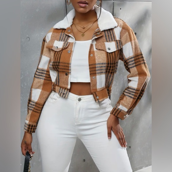 Boho Button Plaid Faux Fur Collar Jacket, Casual Long Sleeve Crop Jacket - Picture 2 of 10